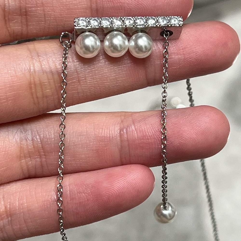 Elegant Silver Pearl Necklace